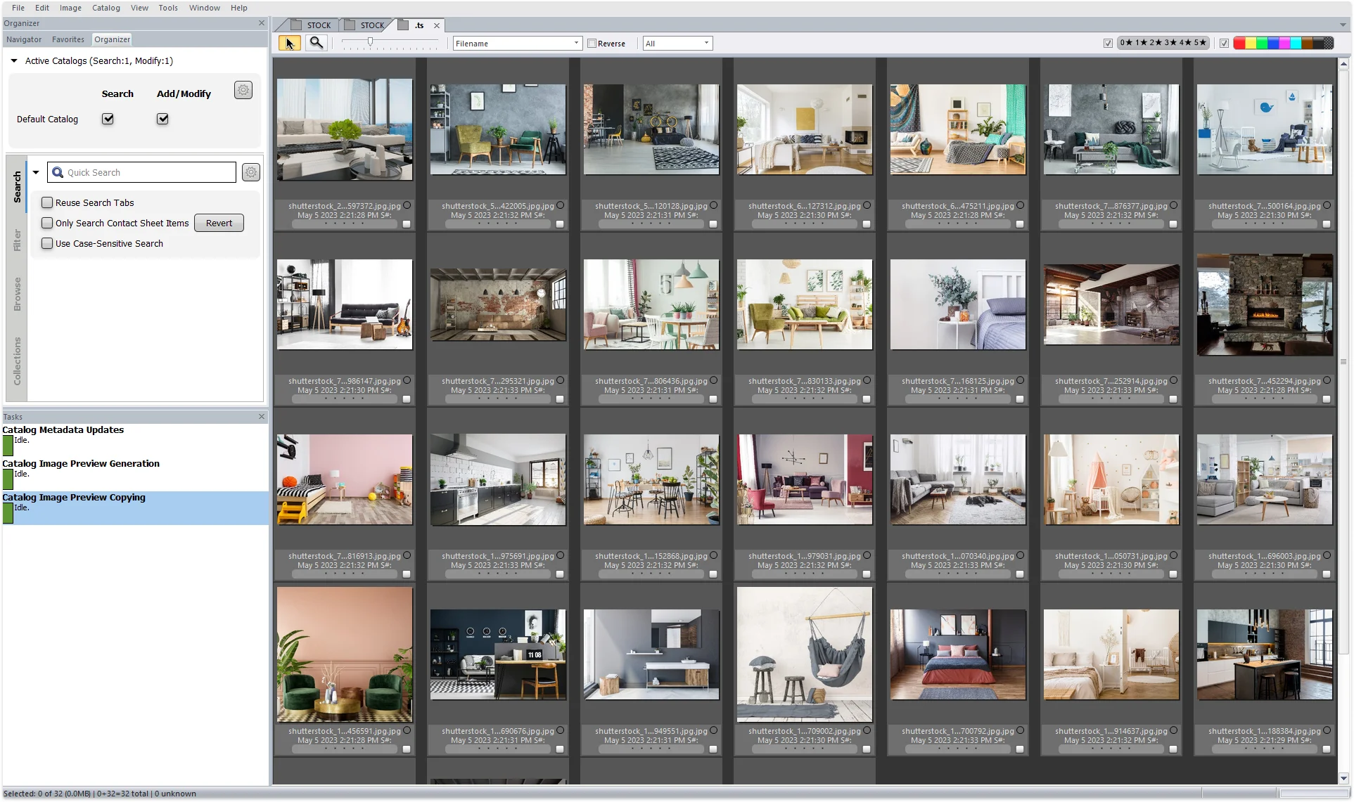 Photo Mechanic browsing a folder of photographs in contact-sheet view